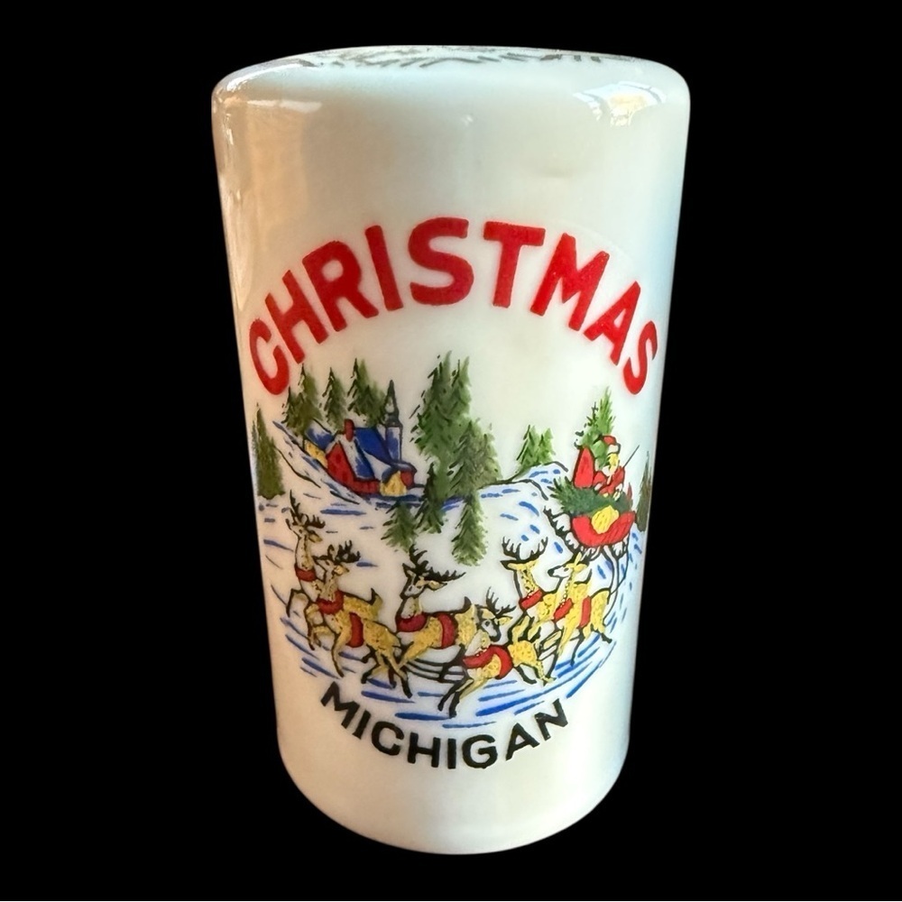 Vintage Souvenir Salt and Pepper Shakers from Christmas, Michigan - Picture 7 of 8